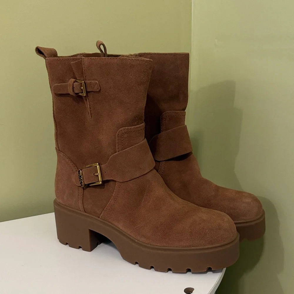 Michael Kors Tan Suede Combat Boots 8.5 women H8N4 - Picture 5 of 8